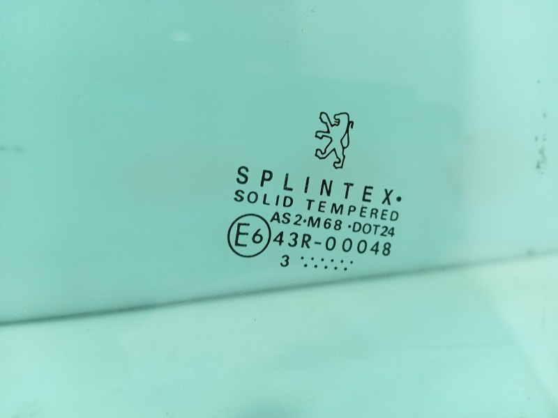 Recambio de luna trasera derecha para peugeot 307 (3a/c) 1.4 16v referencia OEM IAM 9204H8  