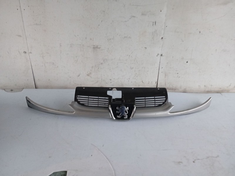 Recambio de moldura para peugeot 206 hatchback (2a/c) 1.4 i referencia OEM IAM   