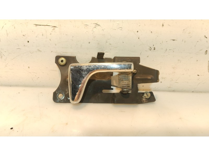Recambio de maneta interior delantera izquierda para land rover discovery td5 e referencia OEM IAM   