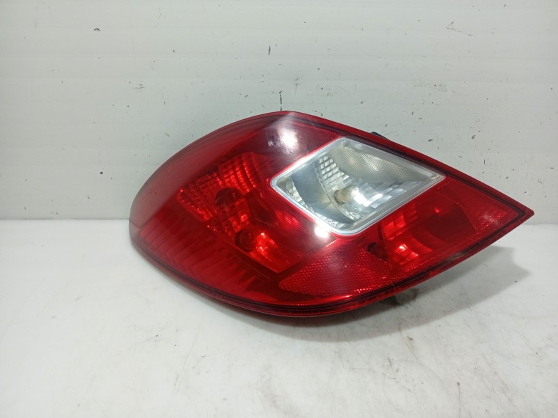 Recambio de piloto trasero izquierdo para opel corsa d (s07) 1.2 (l08, l68) referencia OEM IAM 93190950  