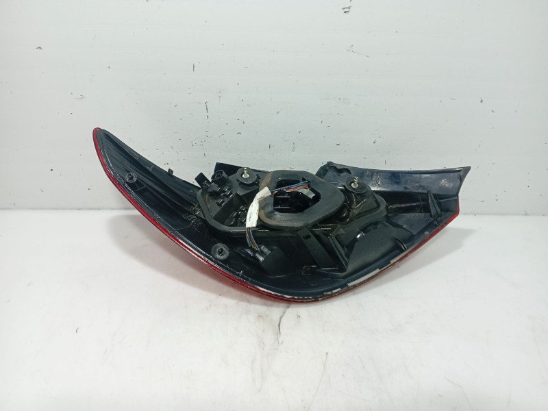 Recambio de piloto trasero derecho para opel corsa d (s07) 1.2 (l08, l68) referencia OEM IAM 93190951  