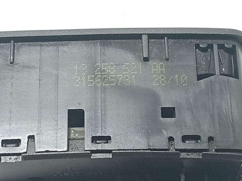 Recambio de mando elevalunas delantero izquierdo para opel corsa d (s07) 1.2 (l08, l68) referencia OEM IAM   