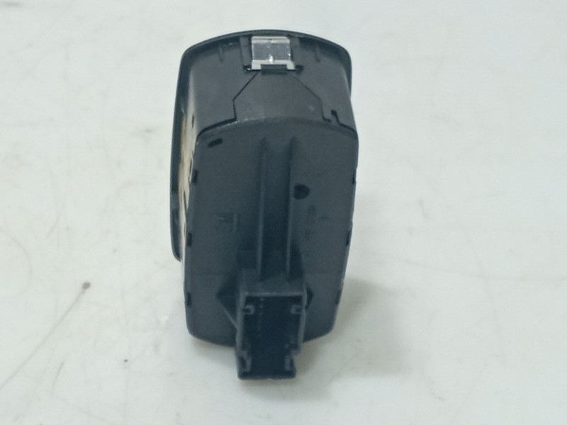 Recambio de mando elevalunas delantero izquierdo para opel corsa d (s07) 1.2 (l08, l68) referencia OEM IAM   
