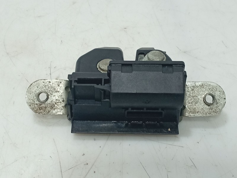Recambio de cerradura maletero / porton para opel corsa d (s07) 1.2 (l08, l68) referencia OEM IAM 39021416  