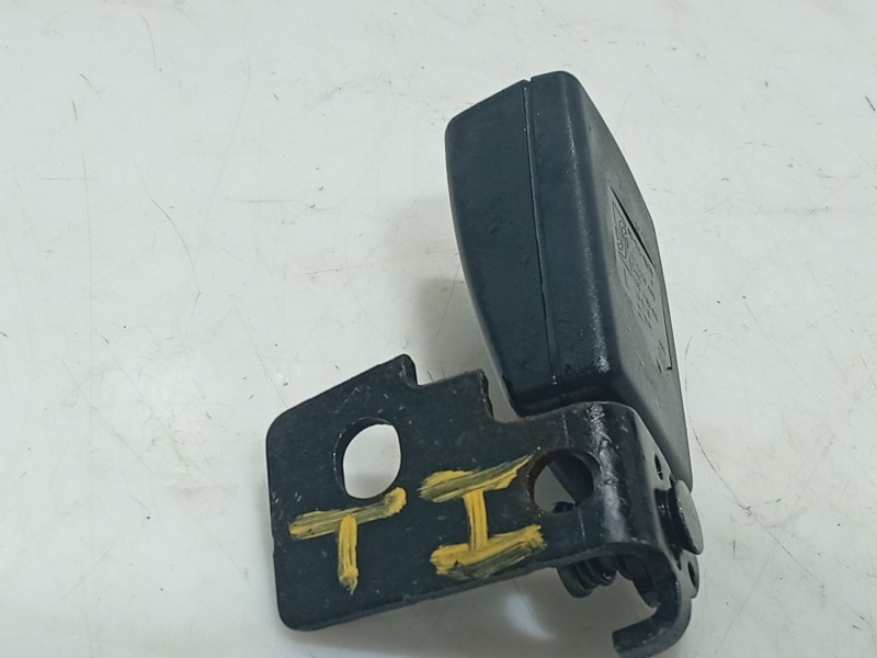 Recambio de anclaje cinturon trasero izquierdo para opel corsa d (s07) 1.2 (l08, l68) referencia OEM IAM   