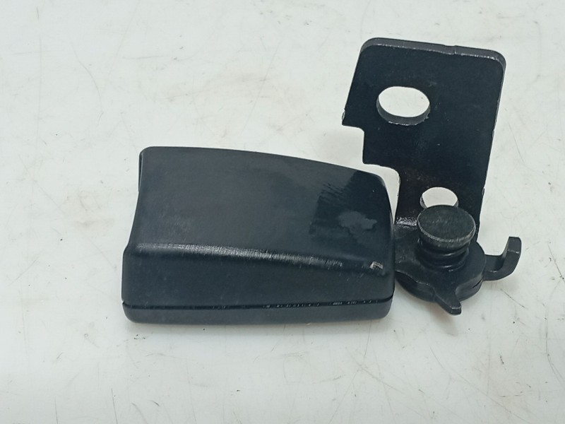 Recambio de anclaje cinturon trasero izquierdo para opel corsa d (s07) 1.2 (l08, l68) referencia OEM IAM   