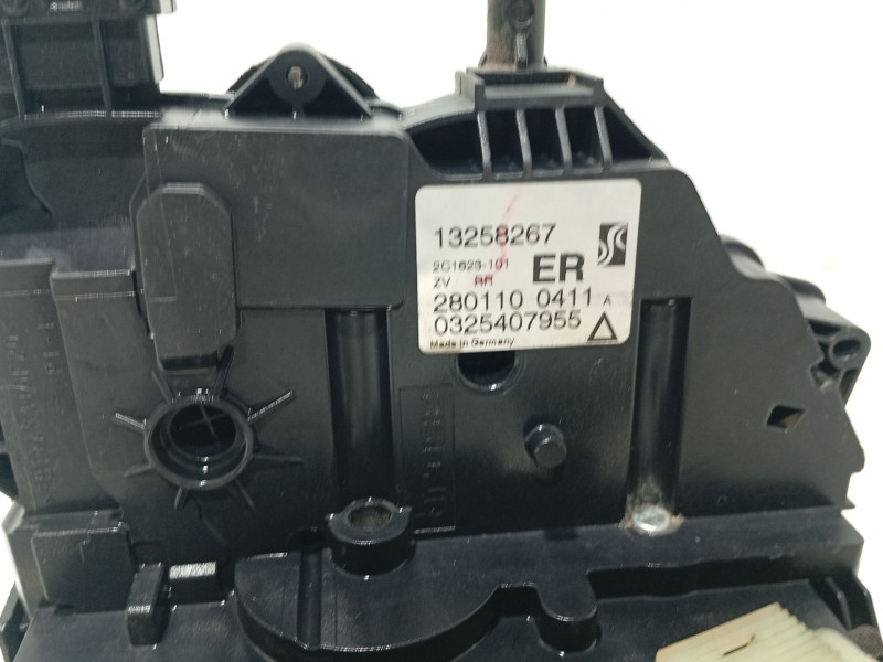 Recambio de cerradura puerta trasera derecha para opel corsa d (s07) 1.2 (l08, l68) referencia OEM IAM 13258267  