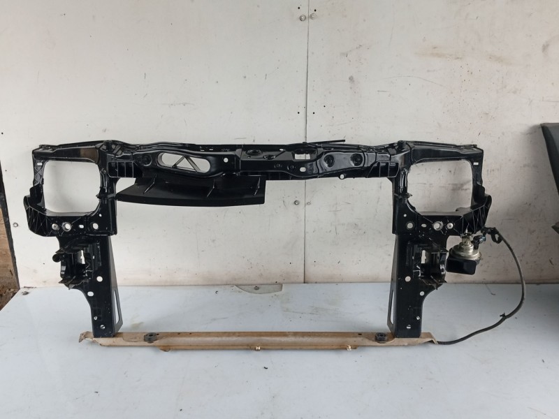 Recambio de panel frontal para opel corsa d (s07) 1.2 (l08, l68) referencia OEM IAM 13191106  