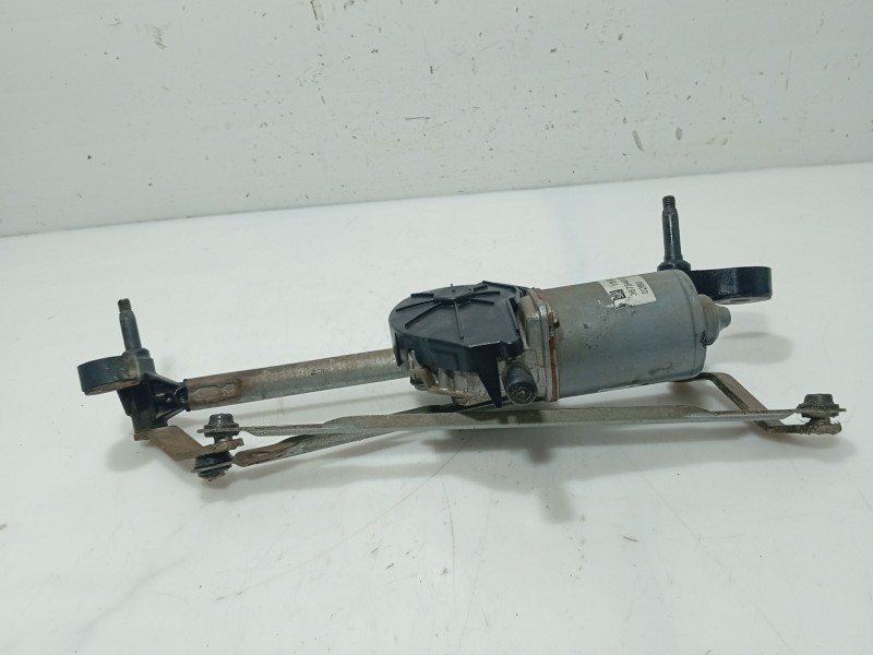 Recambio de motor limpia delantero para opel corsa d (s07) 1.2 (l08, l68) referencia OEM IAM 13432685  