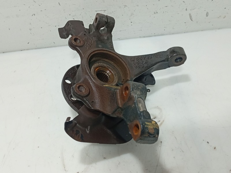 Recambio de mangueta delantera izquierda para opel corsa d (s07) 1.2 (l08, l68) referencia OEM IAM 95524780  