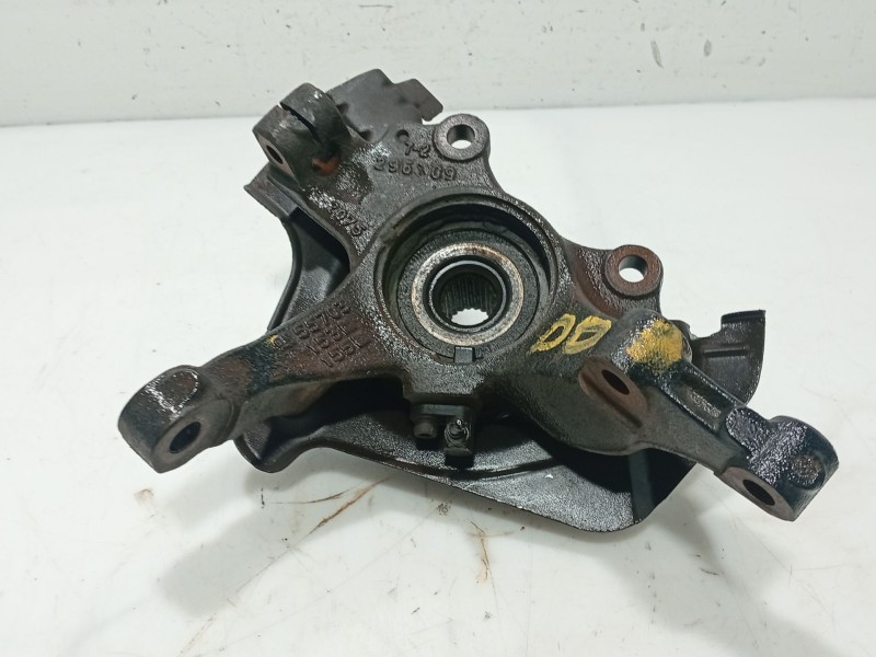 Recambio de mangueta delantera derecha para opel corsa d (s07) 1.2 (l08, l68) referencia OEM IAM 95524779  