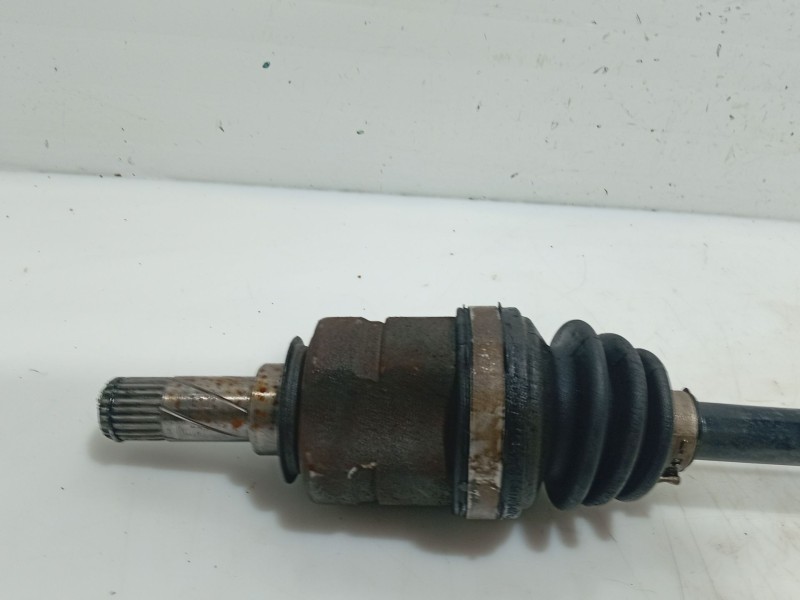 Recambio de transmision delantera izquierda para opel corsa d (s07) 1.2 (l08, l68) referencia OEM IAM 13149830 / 93169660 / 1677