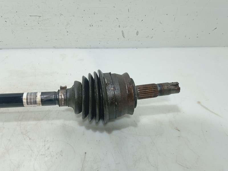 Recambio de transmision delantera izquierda para opel corsa d (s07) 1.2 (l08, l68) referencia OEM IAM 13149830 / 93169660 / 1677