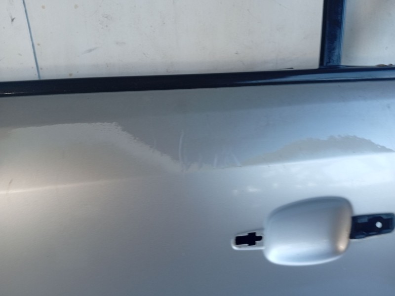 Recambio de puerta trasera derecha para opel corsa d (s07) 1.2 (l08, l68) referencia OEM IAM 93189341  