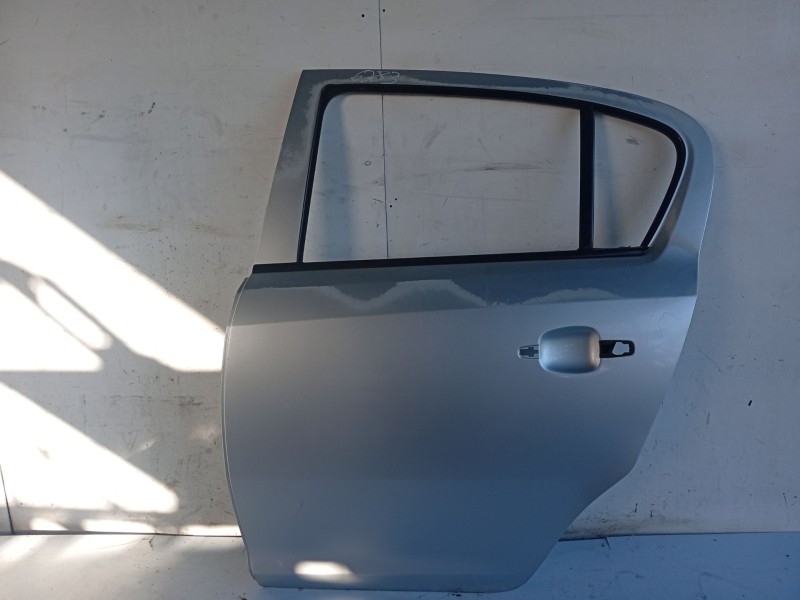 Recambio de puerta trasera derecha para opel corsa d (s07) 1.2 (l08, l68) referencia OEM IAM 93189341  