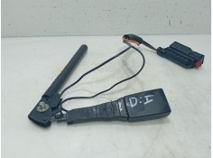 Recambio de anclaje cinturon delantero izquierdo para opel astra h (a04) 1.7 cdti (l48) referencia OEM IAM    2