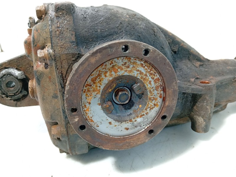 Recambio de diferencial trasero para nissan terrano/terrano.ii (r20) 2.7 turbodiesel referencia OEM IAM   