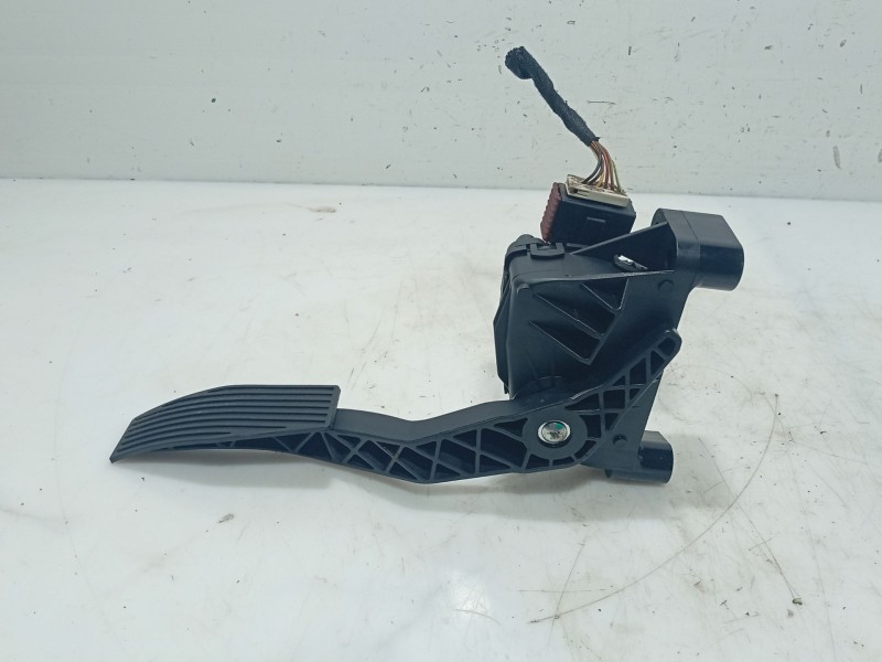 Recambio de potenciometro pedal para opel astra h (a04) 1.7 cdti (l48) referencia OEM IAM   