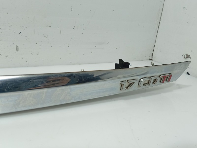 Recambio de moldura para opel astra h (a04) 1.7 cdti (l48) referencia OEM IAM   