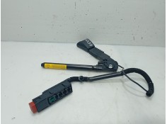 Recambio de anclaje cinturon delantero derecho para opel corsa c (x01) 1.0 (f08, f68) referencia OEM IAM   