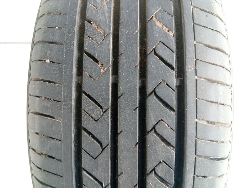 Recambio de neumatico para volkswagen polo iv (9n_, 9a_) 1.9 sdi referencia OEM IAM   