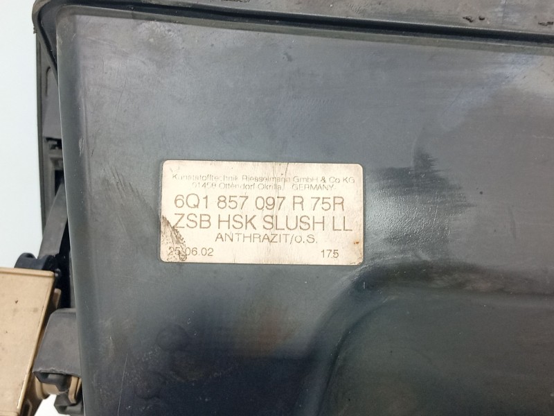 Recambio de guantera para volkswagen polo iv (9n_, 9a_) 1.9 sdi referencia OEM IAM 6Q1857121N75R  