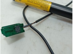 Recambio de anclaje cinturon delantero derecho para opel meriva a monospace (x03) 1.4 16v twinport (e75) referencia OEM IAM    2