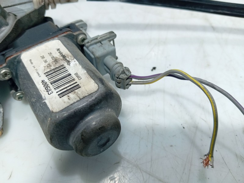 Recambio de elevalunas delantero izquierdo para rover 75 (rj) 2.0 cdt referencia OEM IAM CUH102351  