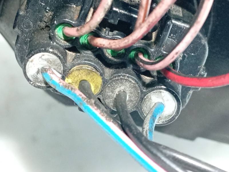 Recambio de faro izquierdo para rover 75 (rj) 2.0 cdt referencia OEM IAM XBC002571  