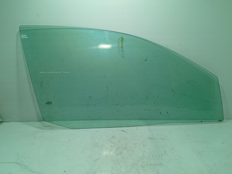 Recambio de luna delantera derecha para seat ibiza iii (6l1) 1.4 tdi referencia OEM IAM 6L3845202  