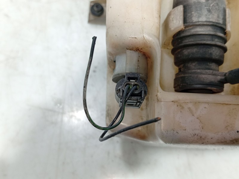 Recambio de deposito limpia para rover 75 (rj) 2.0 cdt referencia OEM IAM DMB103030  