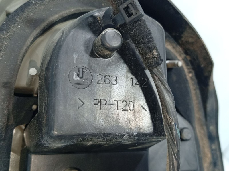 Recambio de piloto trasero derecho para rover 75 (rj) 2.0 cdt referencia OEM IAM XFB101300  