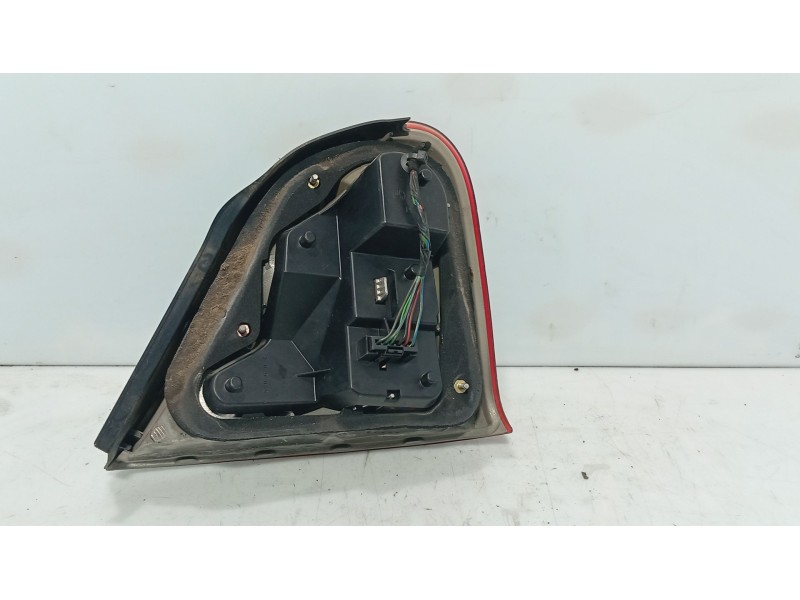 Recambio de piloto trasero izquierdo para rover 75 (rj) 2.0 cdt referencia OEM IAM XFB101310  