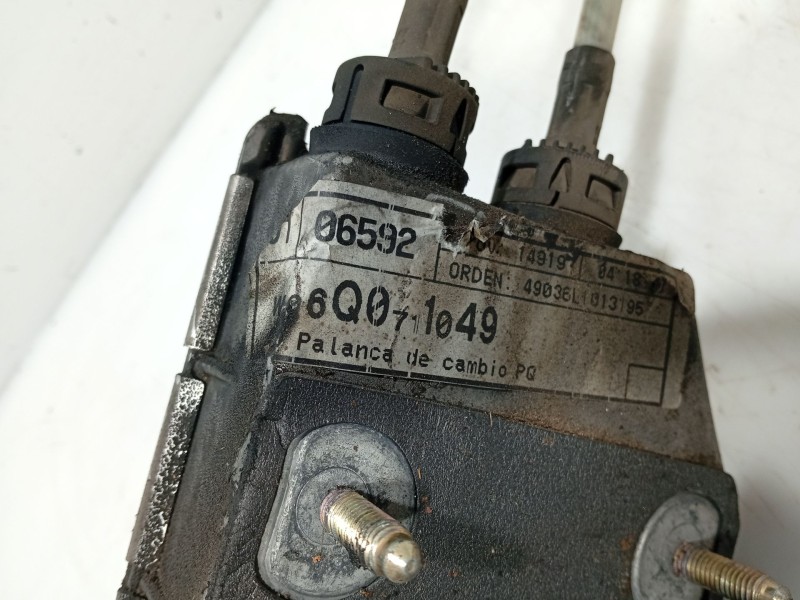 Recambio de palanca cambio para seat ibiza iii (6l1) 1.4 tdi referencia OEM IAM 1J0711112E  