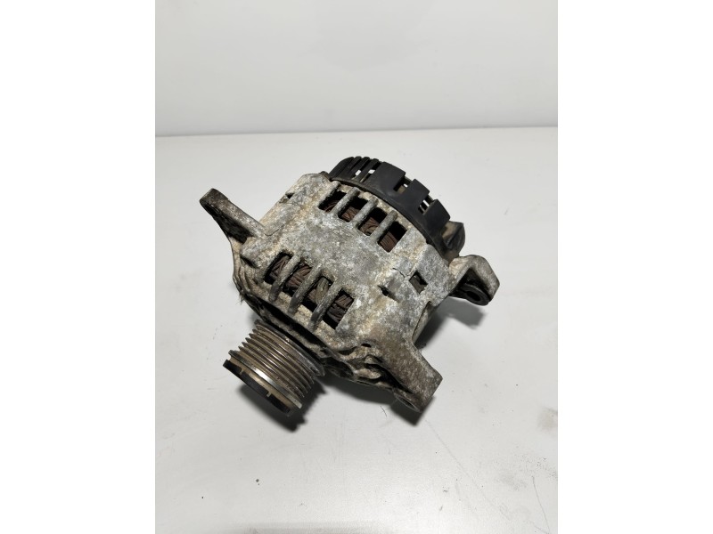 Recambio de alternador para renault scenic referencia OEM IAM 2542466d 8200054588 