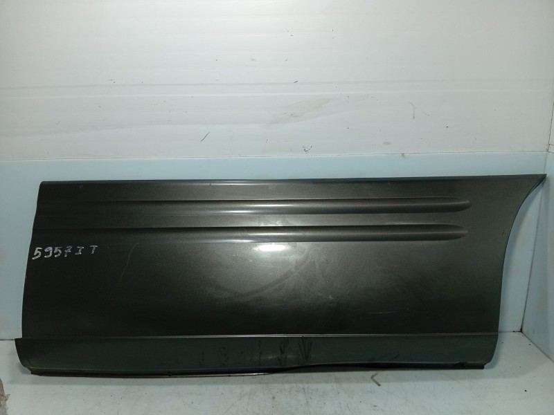 Recambio de moldura para hyundai h-1 / starex autobús (a1) 2.5 td referencia OEM IAM   