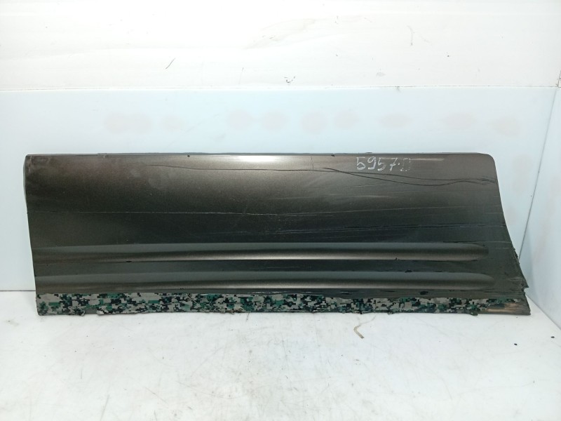 Recambio de moldura para hyundai h-1 / starex autobús (a1) 2.5 td referencia OEM IAM   