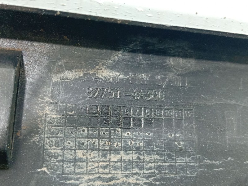 Recambio de moldura para hyundai h-1 / starex autobús (a1) 2.5 td referencia OEM IAM   