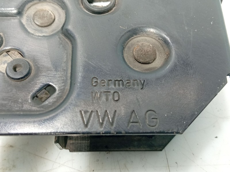 Recambio de cerradura capot para volkswagen polo iv (9n_, 9a_) 1.9 sdi referencia OEM IAM 1T0823509G  