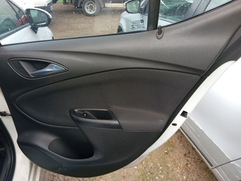 opel astra k (b16) del año 2016