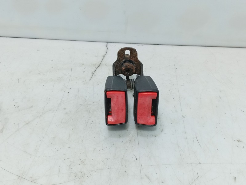 Recambio de anclaje cinturon trasero derecho para ford focus ii (da_, hcp, dp) 1.6 referencia OEM IAM   