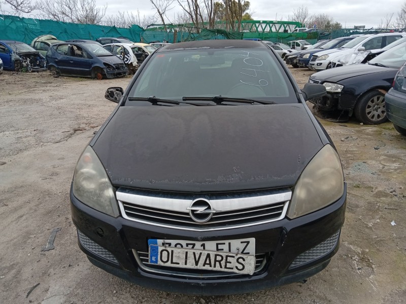 opel astra h gtc (a04) del año 2007