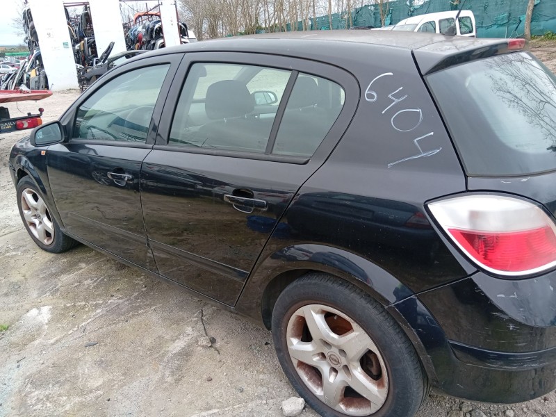 opel astra h gtc (a04) del año 2007