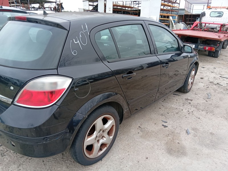 opel astra h gtc (a04) del año 2007