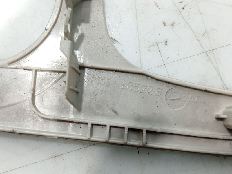 Recambio de moldura para ford focus ii (da_, hcp, dp) 1.6 referencia OEM IAM   