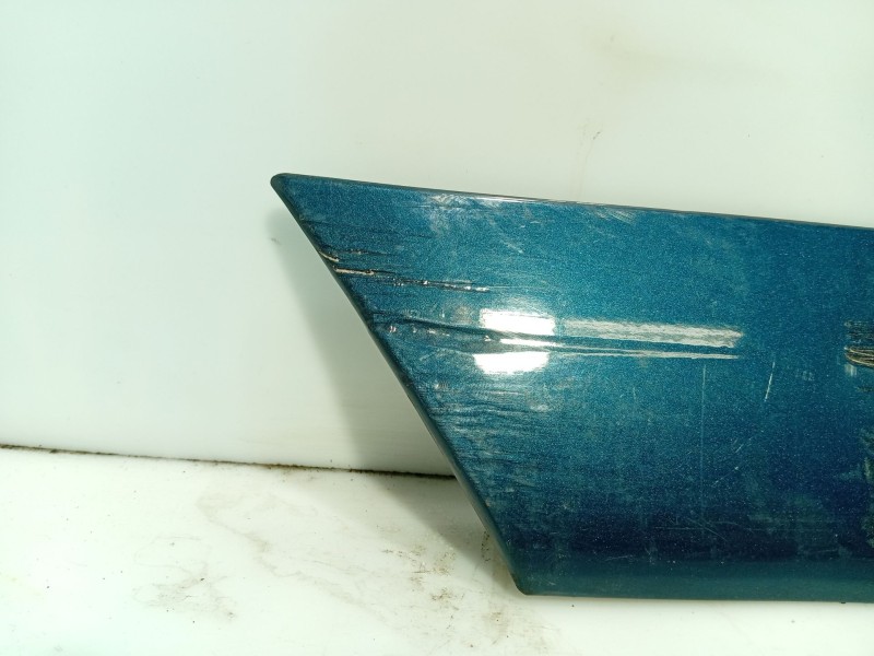 Recambio de moldura para nissan primera hatchback (p11) 2.0 td referencia OEM IAM   