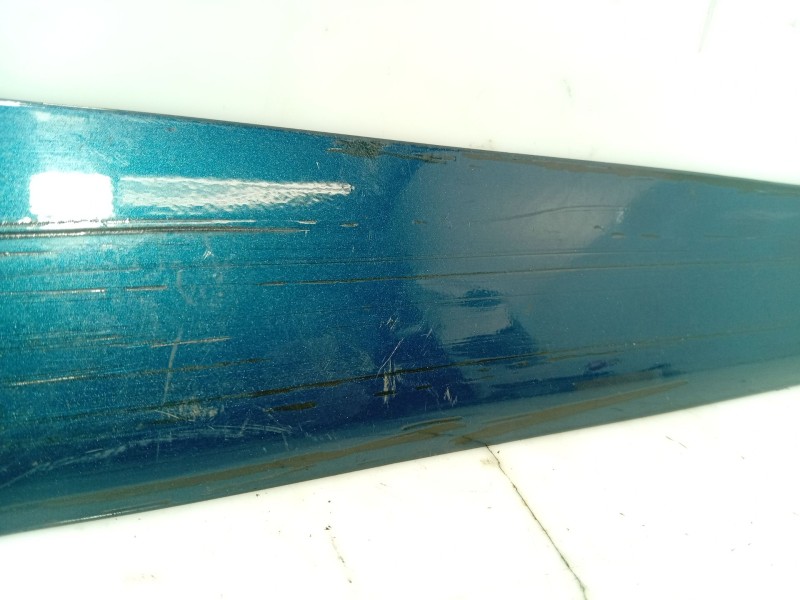 Recambio de moldura para nissan primera hatchback (p11) 2.0 td referencia OEM IAM   