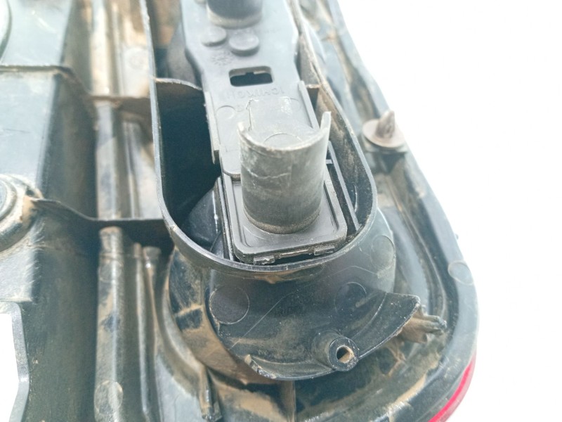 Recambio de piloto trasero derecho para nissan micra iii (k12) 1.5 dci referencia OEM IAM 26550AX720  