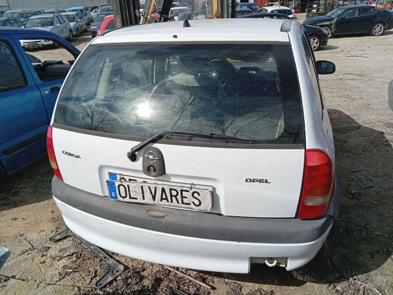 opel corsa b (s93) del año 1997