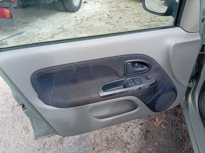 renault clio ii (bb_, cb_) del año 2002